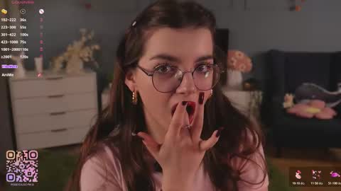 Elizabeth brunette -- Darline blonde  online show from November 2025 07:13:02 PM