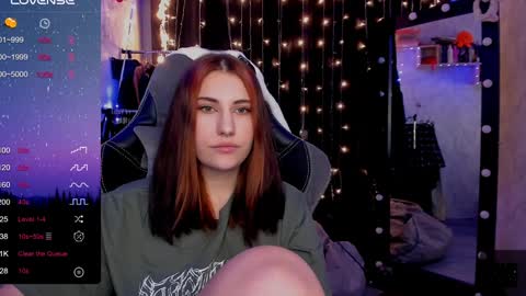 Snapshot of you_lika chatting on December 2024 01:40:02 PM Lika online show from December 2024 01:40:02 PM