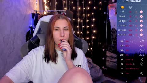 Snapshot of you_lika chatting on December 2024 01:58:02 AM Lika online show from December 2024 01:58:02 AM