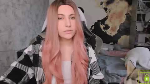 Snapshot of you_lika chatting on October 2025 04:35:02 AM Lika online show from October 2025 04:35:02 AM