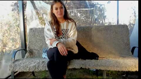 Snapshot of you_love_melisa chatting on November 2025 10:14:01 AM private on 18 per minute start private 500 tokensOnlyfans online show from November 2025 10:14:01 AM