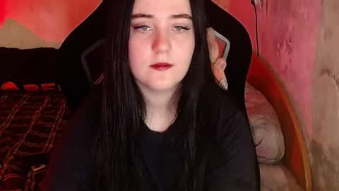 your_8a8y online show from December 2025 03:32:01 PM