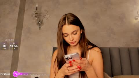 Snapshot of your__voice chatting on March 2025 06:19:01 PM Camilla online show from March 2025 06:19:01 PM