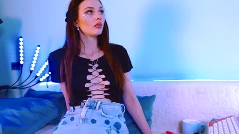 Snapshot of your_alice chatting on January 2025 10:19:01 PM ALICE online show from January 2025 10:19:01 PM