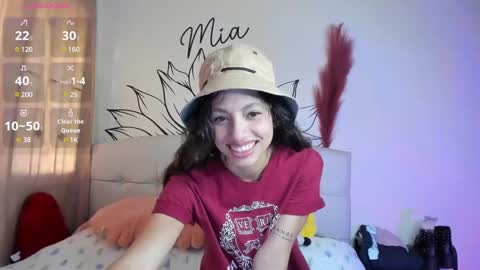 mia3 online show from February 2025 09:29:02 PM