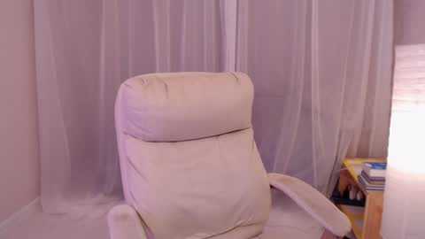 Snapshot of your_freya chatting on February 2025 12:17:02 PM Freya online show from February 2025 12:17:02 PM