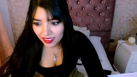 Snapshot of your_girl_of_dreams chatting on November 2025 05:24:01 PM Natt online show from November 2025 05:24:01 PM