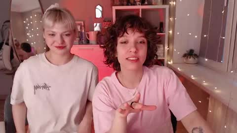 Alex and Kris long hair online show from April 2026 05:13:02 PM