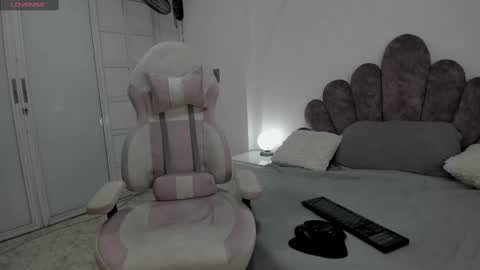 Snapshot of your_lady_milf chatting on February 2025 07:08:02 PM your_lady_milf online show from February 2025 07:08:02 PM