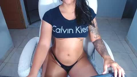 Snapshot of your_latin_girl chatting on September 2025 11:16:01 PM your_latin_girl online show from September 2025 11:16:01 PM