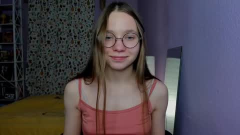 Snapshot of your_leslie chatting on March 2025 11:31:02 PM Leslie online show from March 2025 11:31:02 PM