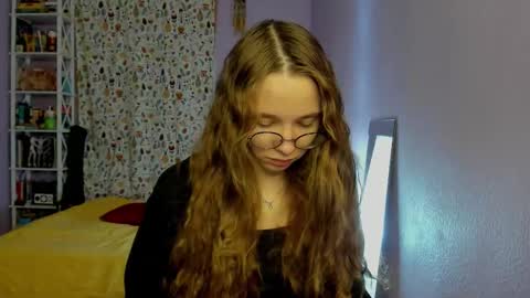 Snapshot of your_leslie chatting on November 2025 09:57:02 PM Leslie online show from November 2025 09:57:02 PM