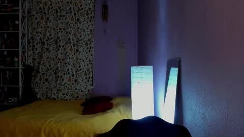 Leslie online show from November 2025 10:14:02 PM