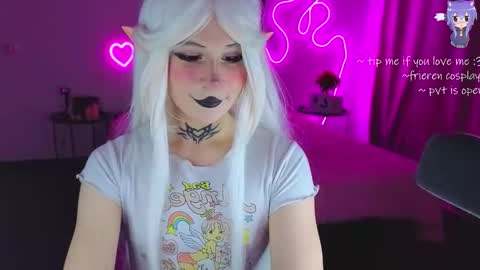 Snapshot of your_little_eva chatting on February 2026 01:32:01 AM Eva online show from February 2026 01:32:01 AM