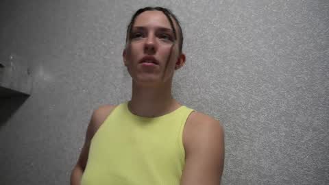 Snapshot of your_little_flexible_girl chatting on February 2025 09:29:01 PM Meri online show from February 2025 09:29:01 PM