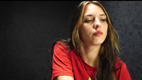 Snapshot of your_little_flexible_girl chatting on November 2025 10:04:02 PM Meri online show from November 2025 10:04:02 PM