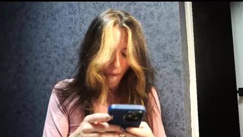 Snapshot of your_little_flexible_girl chatting on November 2025 09:25:02 PM Meri online show from November 2025 09:25:02 PM