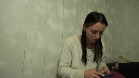 Meri  online show from February 2026 09:42:01 PM