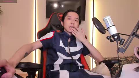 Han   online show from December 2025 02:06:02 AM