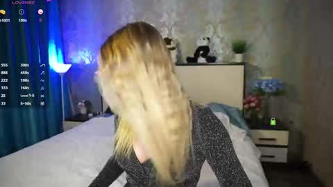 Snapshot of your_marimary chatting on October 2025 08:14:02 PM Mary online show from October 2025 08:14:02 PM