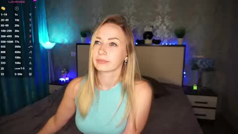 Snapshot of your_marimary chatting on November 2025 09:37:02 PM Mary online show from November 2025 09:37:02 PM