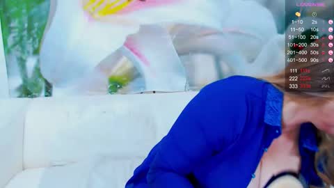 Snapshot of your_milf_lilly chatting on November 2025 06:49:02 AM Lilly online show from November 2025 06:49:02 AM