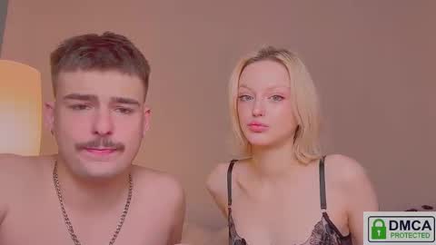 Snapshot of your_molly_mark chatting on November 2025 07:15:02 PM your_molly_mark online show from November 2025 07:15:02 PM