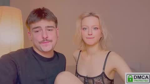 Snapshot of your_molly_mark chatting on December 2025 08:27:01 PM your_molly_mark online show from December 2025 08:27:01 PM