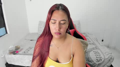 Snapshot of your_naughty_girl_x chatting on February 2025 04:53:01 AM EMILY independent model online show from February 2025 04:53:01 AM
