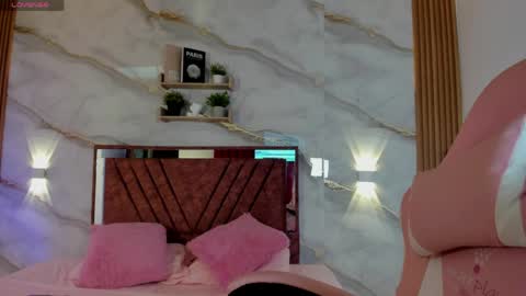 Salome online show from April 2026 06:38:01 PM