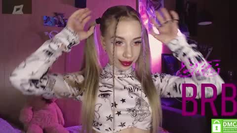 Alice  online show from December 2024 03:51:02 AM