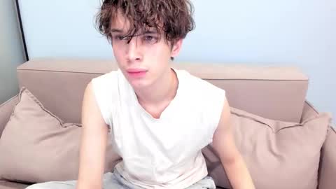 your_shy_guy online show from December 2025 05:46:02 AM