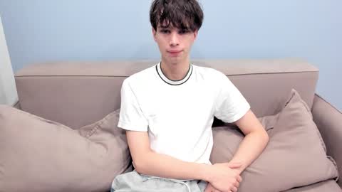 your_shy_guy online show from February 2026 09:09:02 PM