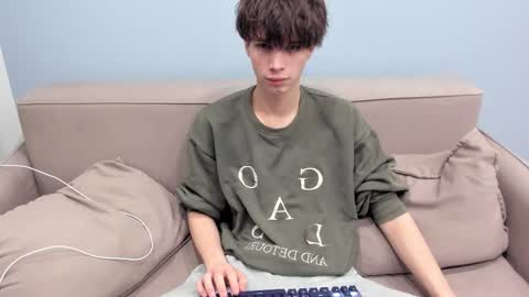 your_shy_guy online show from February 2026 07:29:01 PM