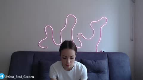 Snapshot of your_soul_garden chatting on August 2026 11:14:01 PM Zoe online show from August 2026 11:14:01 PM