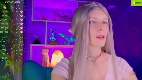 Snapshot of your_spring chatting on November 2025 02:11:01 AM your_spring online show from November 2025 02:11:01 AM