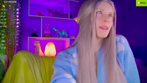 Snapshot of your_spring chatting on December 2025 10:53:01 AM your_spring online show from December 2025 10:53:01 AM