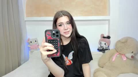 Snapshot of your_tender_doll chatting on November 2025 03:44:02 PM Alice online show from November 2025 03:44:02 PM