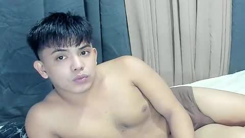 yourasian_bradley online show from December 2025 12:08:01 AM