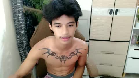 yourasian_eric online show from February 2026 05:09:02 PM