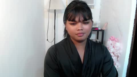 Snapshot of yourasian_kendal chatting on July 2026 10:42:01 AM Kendal online show from July 2026 10:42:01 AM
