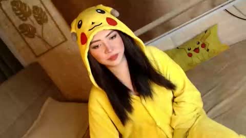 Snapshot of yourdevilsweettsx chatting on November 2025 10:27:01 AM JEN online show from November 2025 10:27:01 AM