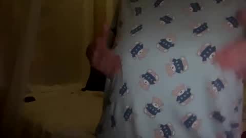 Snapshot of yourelilangel chatting on January 2025 01:34:02 AM yourelilangel online show from January 2025 01:34:02 AM