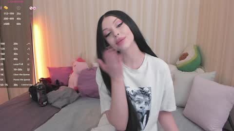 Mary online show from February 2025 09:40:02 AM