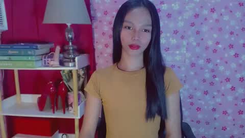 Snapshot of yourfavoratericcie chatting on November 2025 03:27:01 AM RICCIE MAE online show from November 2025 03:27:01 AM