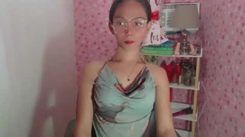 Snapshot of yourfavoratericcie chatting on November 2025 04:25:02 AM RICCIE MAE online show from November 2025 04:25:02 AM
