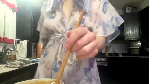 Snapshot of yourfriendlypsychopaths chatting on January 2025 05:48:01 AM Scarlet Bunny online show from January 2025 05:48:01 AM