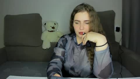 yourgem__ online show from April 2026 02:58:01 PM