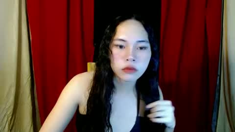 Snapshot of yourgirl_angel chatting on December 2024 08:41:01 AM ANGEL online show from December 2024 08:41:01 AM