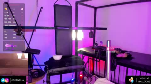 Snapshot of yourgirlia_ chatting on January 2025 07:28:01 AM Call me Lia online show from January 2025 07:28:01 AM